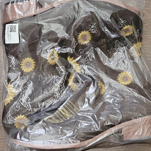 Chocolate Sunflower Boots - Picture 3 of 5